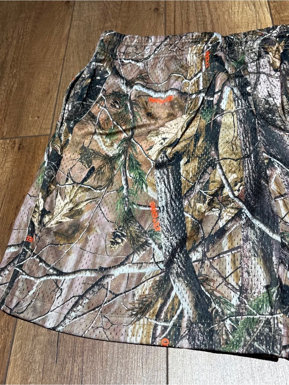 Eric Emanuel EE Camo Shorts Black and Orange Lightning Bolts Brand New Size M